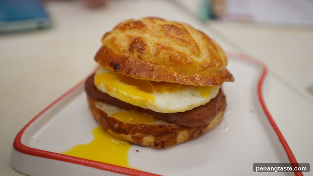 Fried Egg Sandwich on Toasted Bun