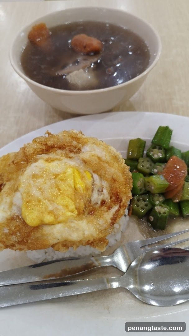 Meal with Fried Egg and Okra