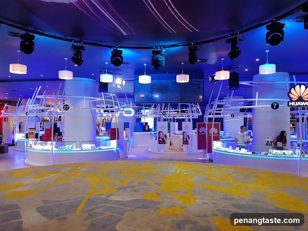 HUAWEI Store Interior