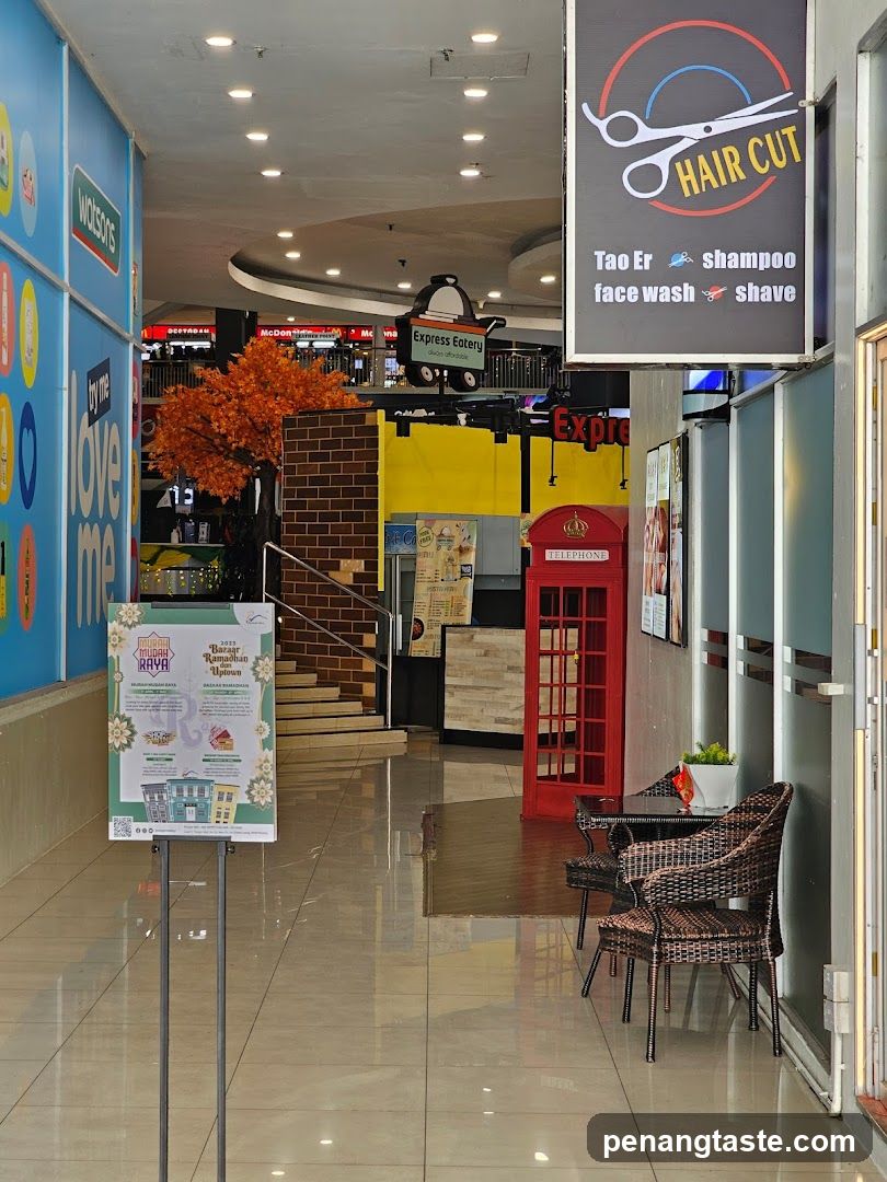 Shopping Mall Corridor Interior