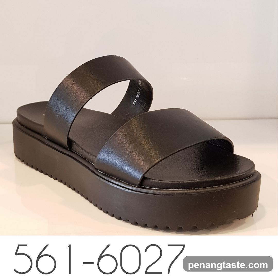 Black Platform Sandal
