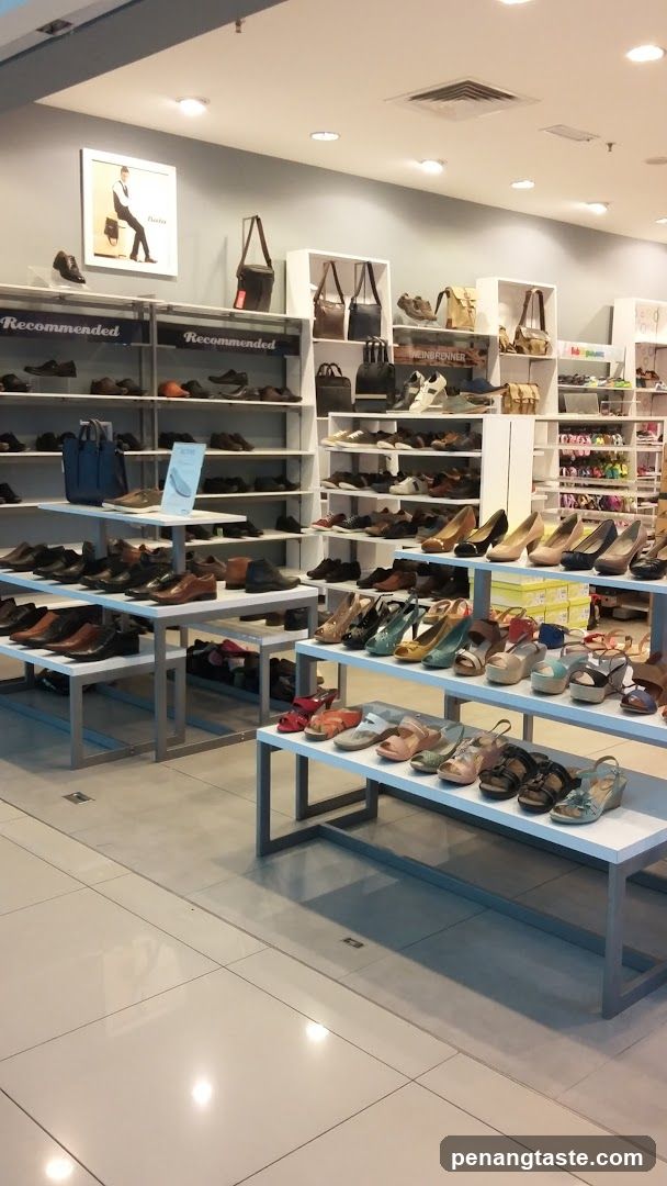 Shoe Store Interior Display