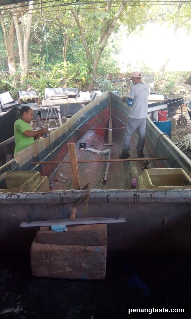 Boat Repair Workshop