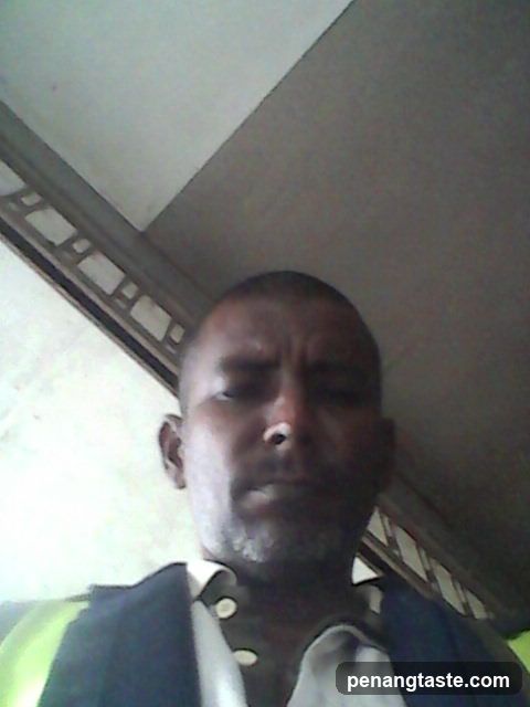 Selfie of a man indoors