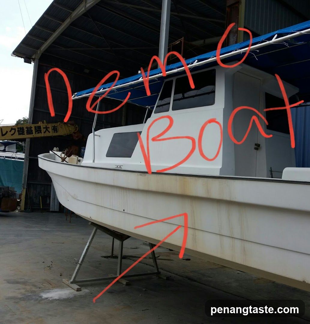 Demo Boat