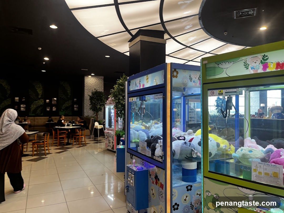 Arcade and Dining Area Interior
