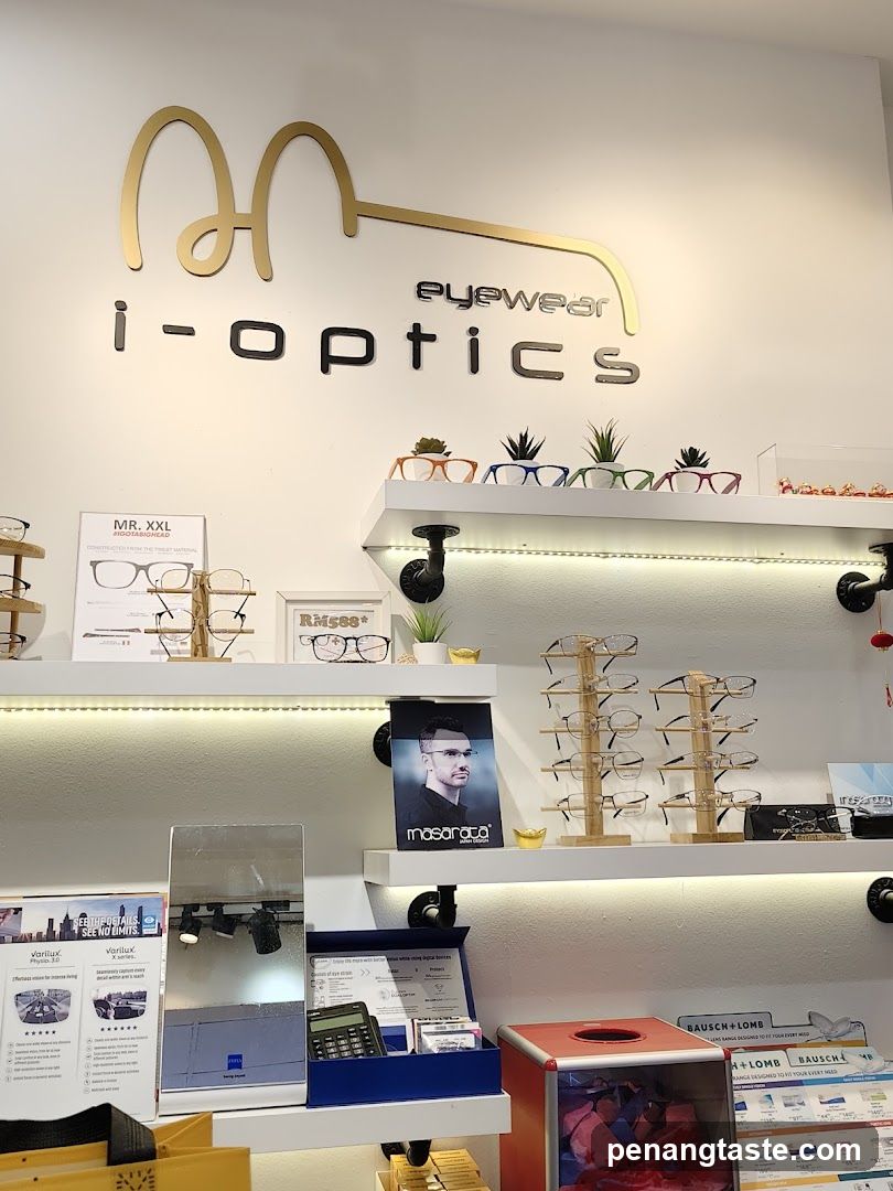 i-optics eyewear shop interior