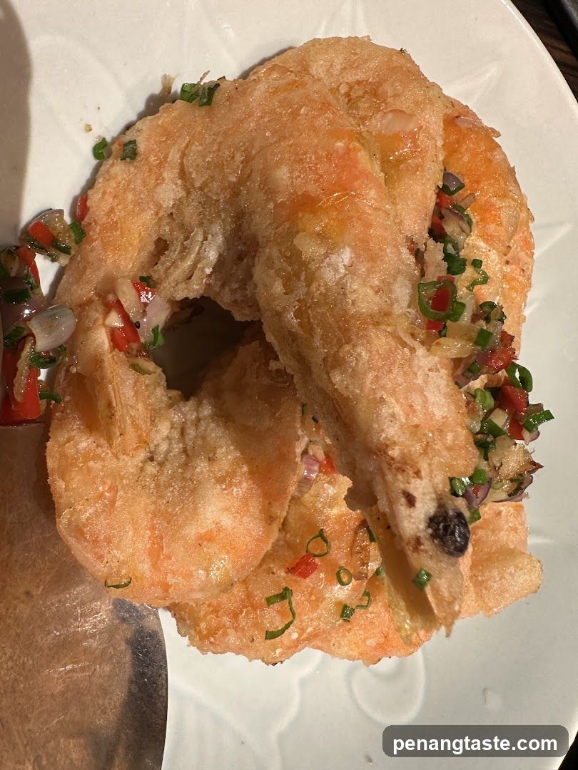 Fried Shrimp with Garnish
