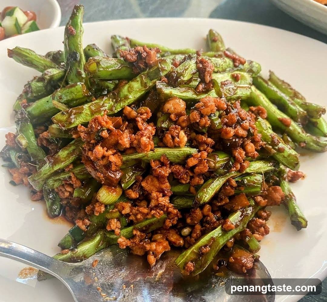 Stir-fried Green Beans with Minced Meat