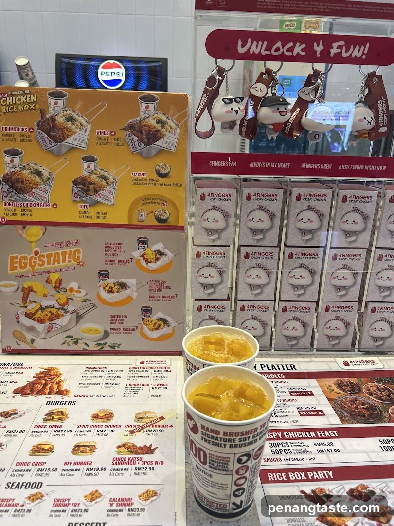 4 Fingers Chicken & Burger Menu Display
