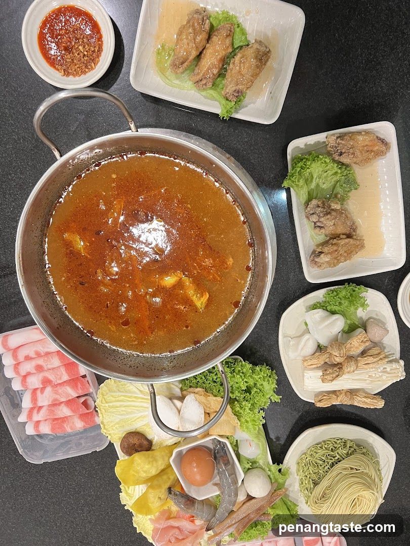 Steamboat Spices Cafe