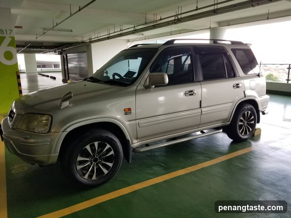 SUV in Parking Garage