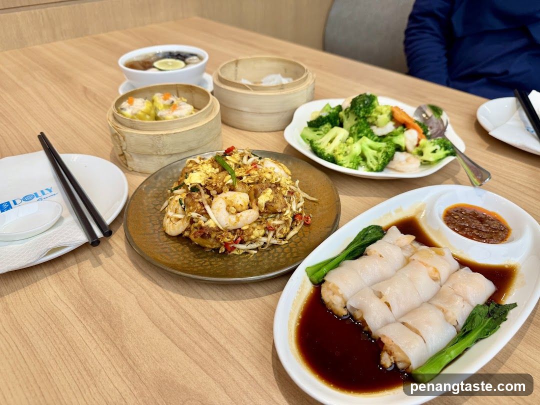 Dolly Chinese Restaurant Table Setting
