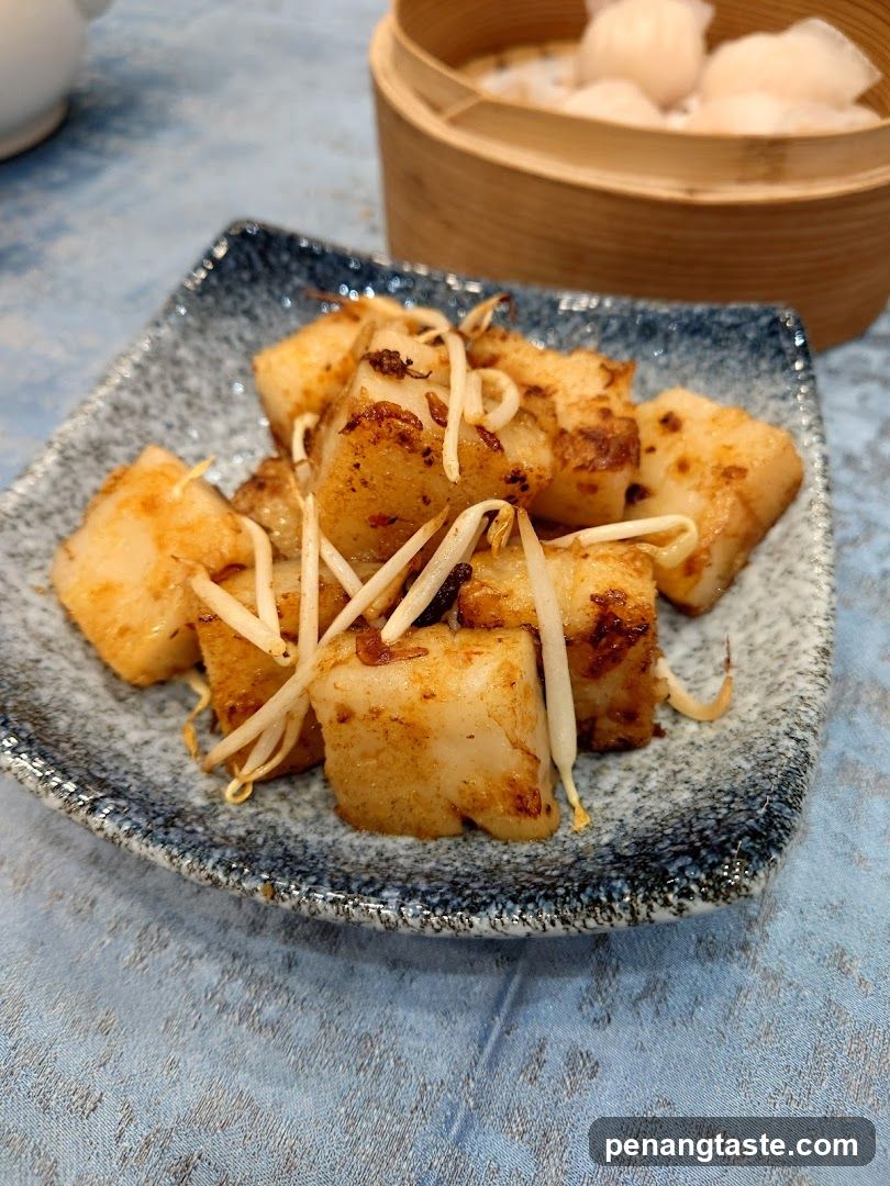Fried Rice Cakes with Bean Sprouts