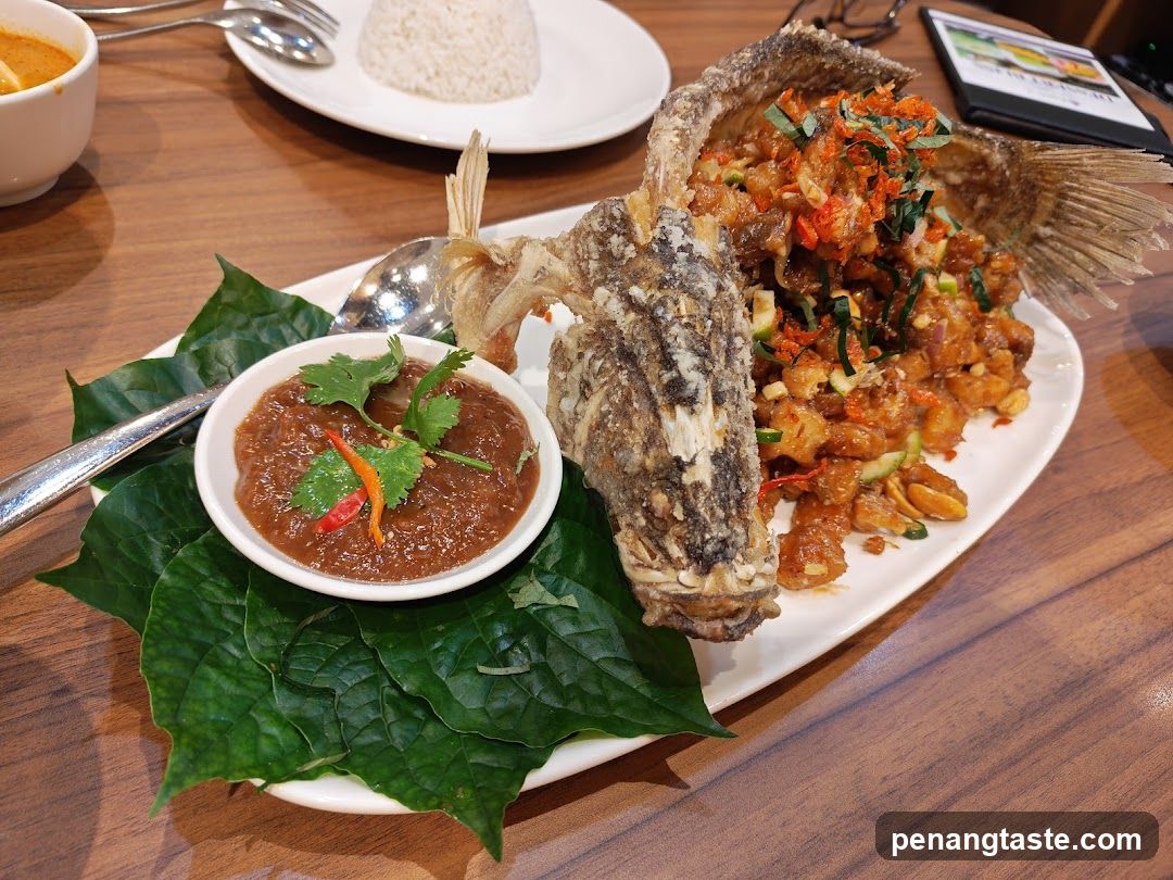 Fried Fish with Curry and Rice