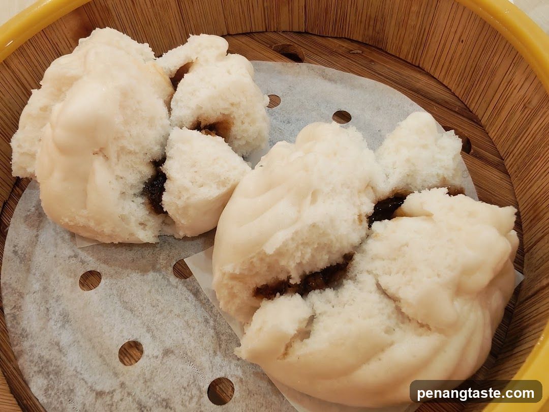 Steamed Buns in Bamboo Steamer