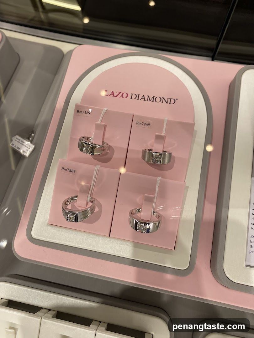 Lazo Diamond Jewelry Display