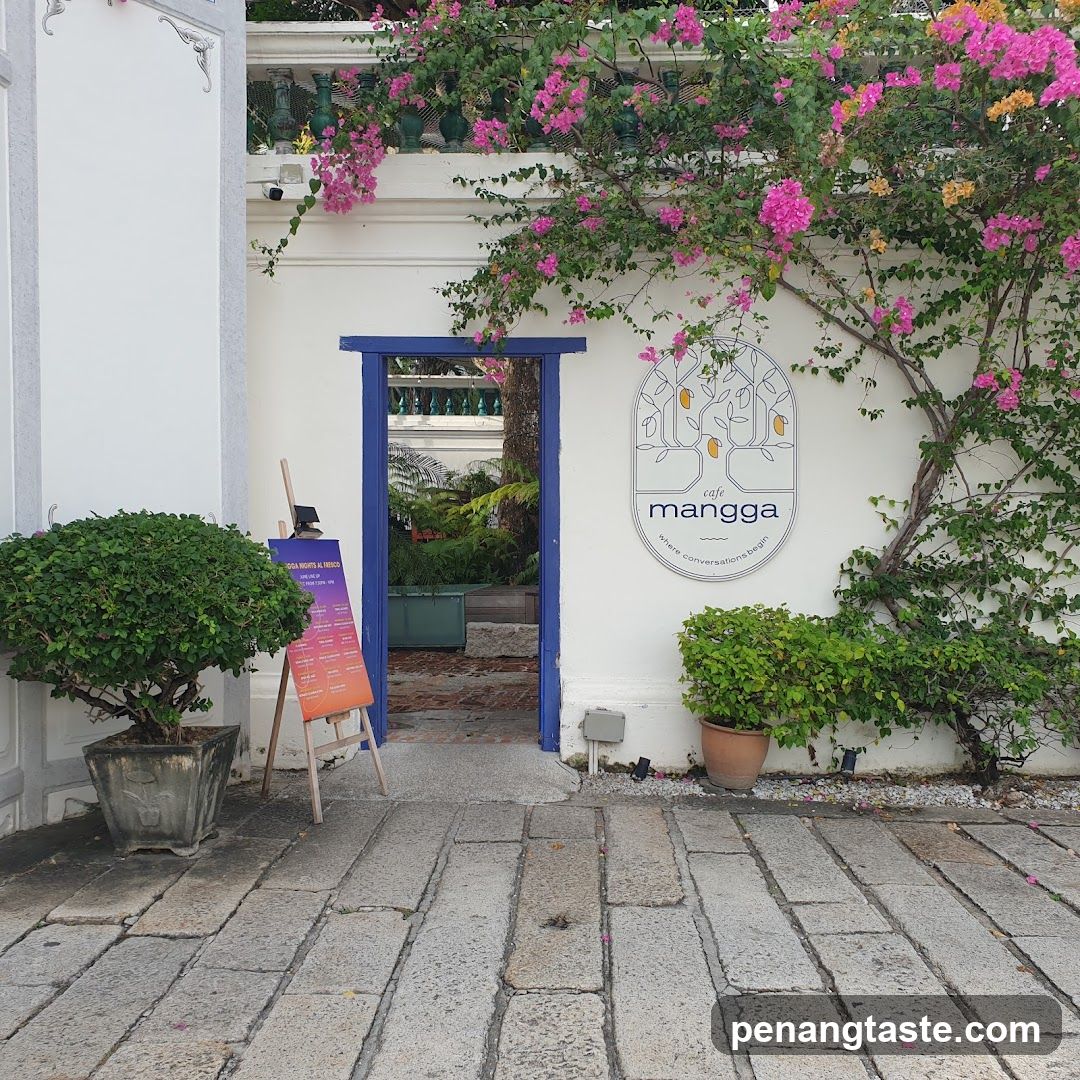 Mangga at the Blue Mansion