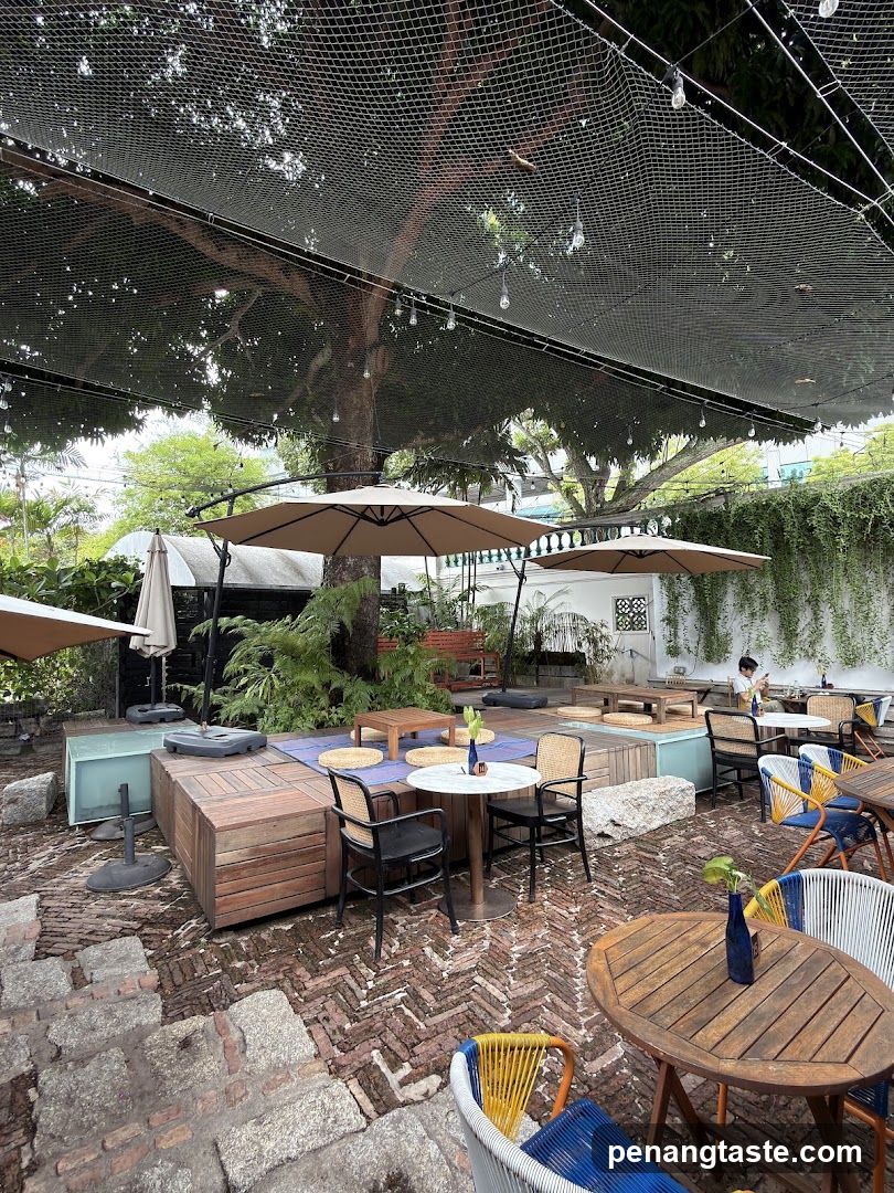 Outdoor Cafe Patio