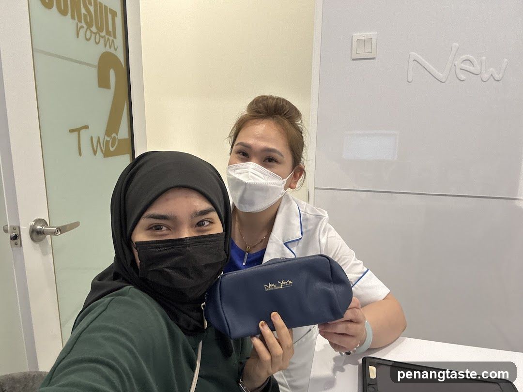 Medical Staff with Cosmetic Bag