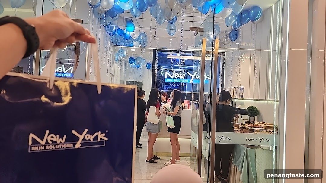 New York Skin Solutions Store Interior