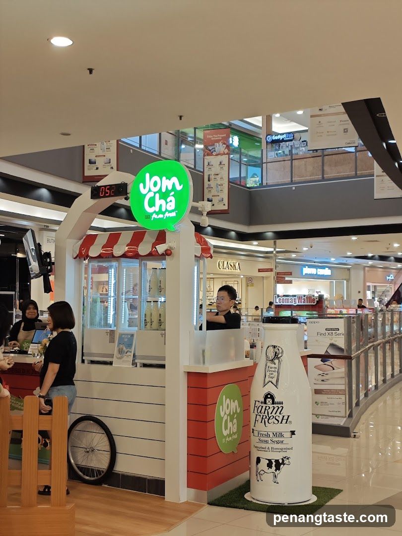 Milk-themed kiosk in mall