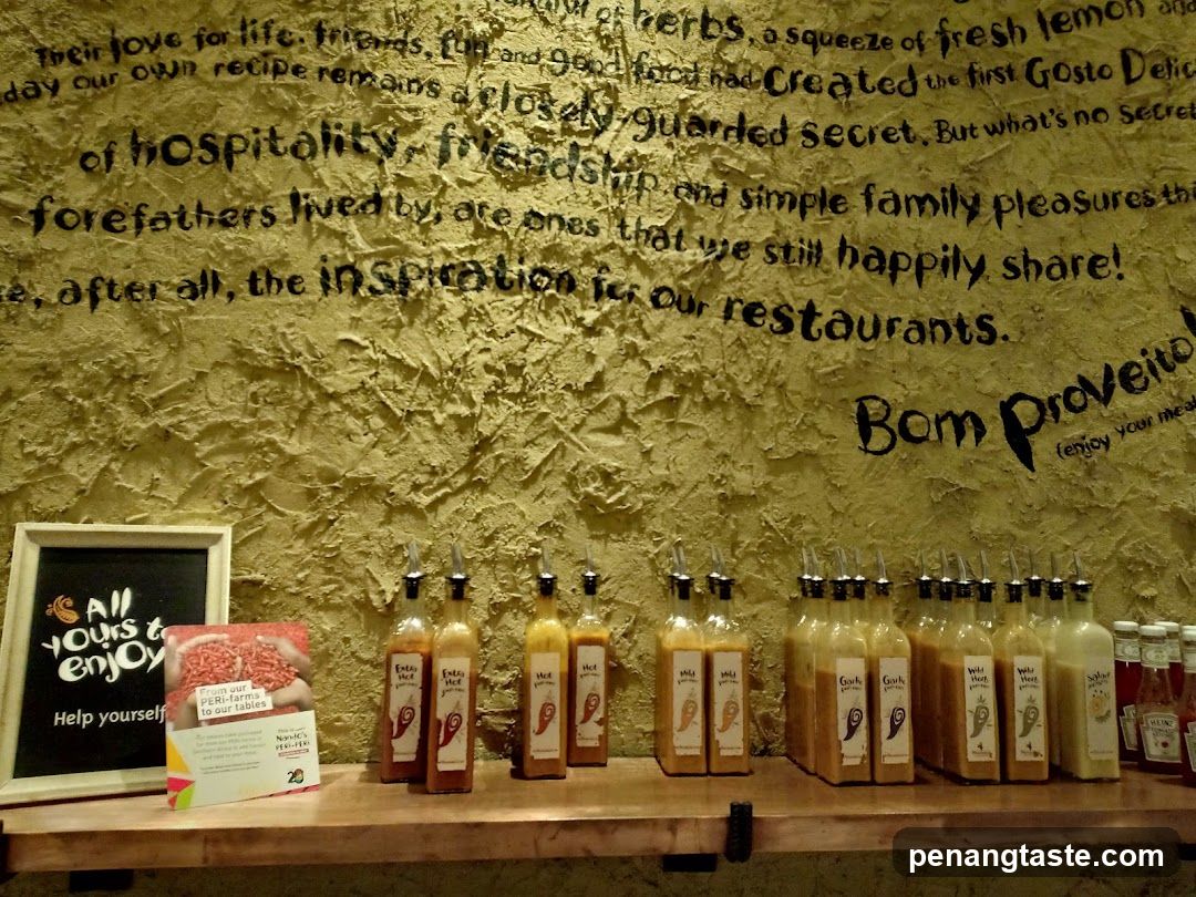 Bom Proveito Condiment Display