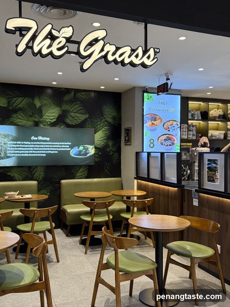 The Grass Interior View