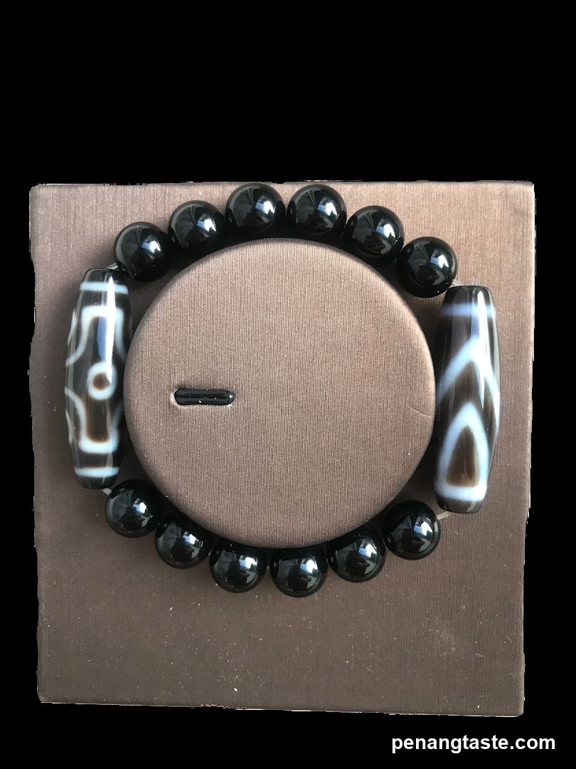 Jade Bead Bracelet Display
