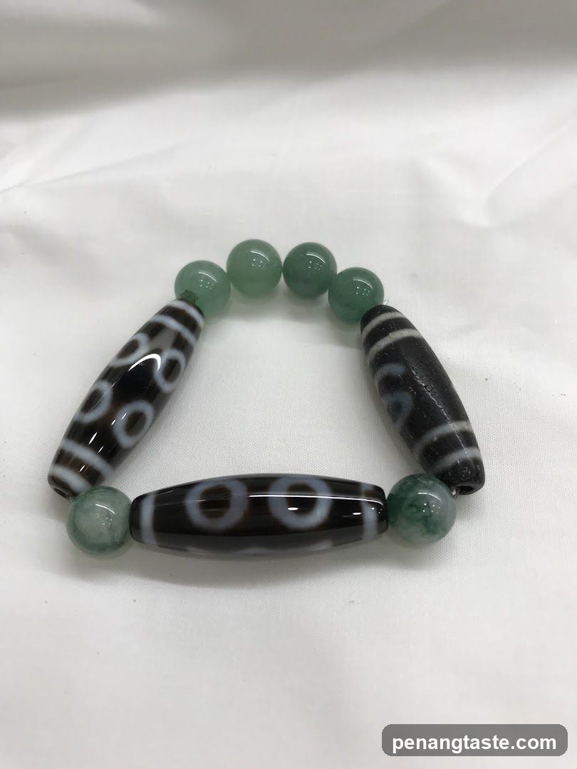 Daya Bracelet with Green Beads
