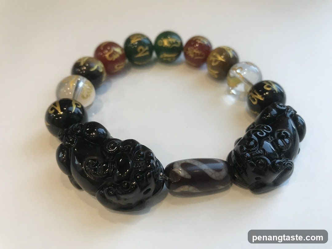 Beaded Bracelet with Buddha Figures