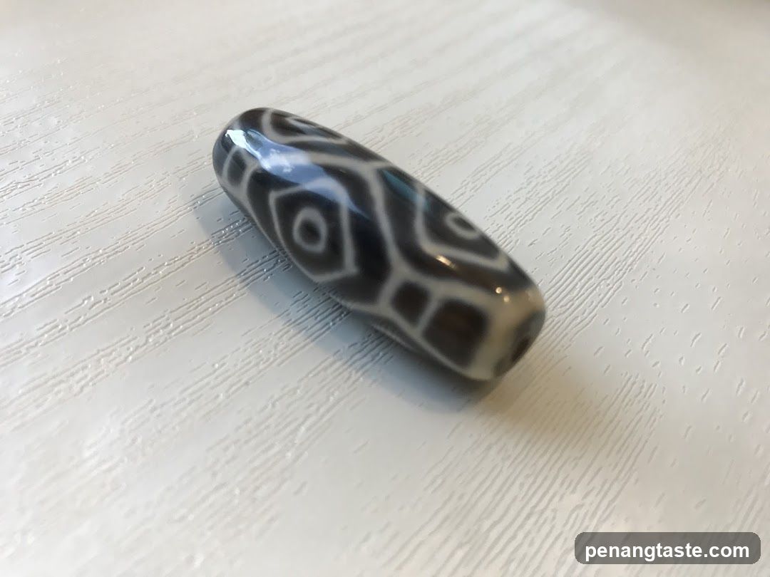 Patterned Bead on Surface