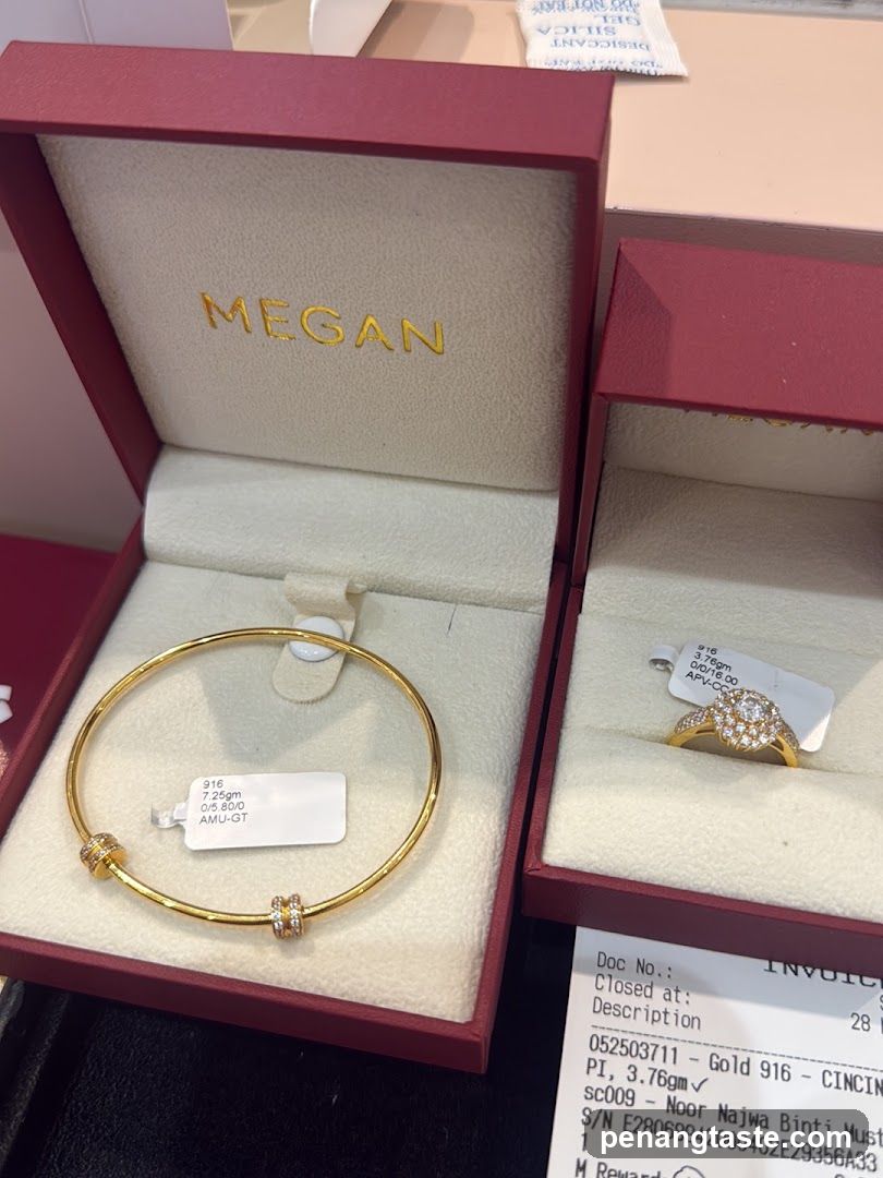 Jewelry Display with Megan Brand Boxes