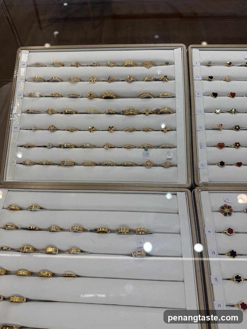 Gold Ring Display Case